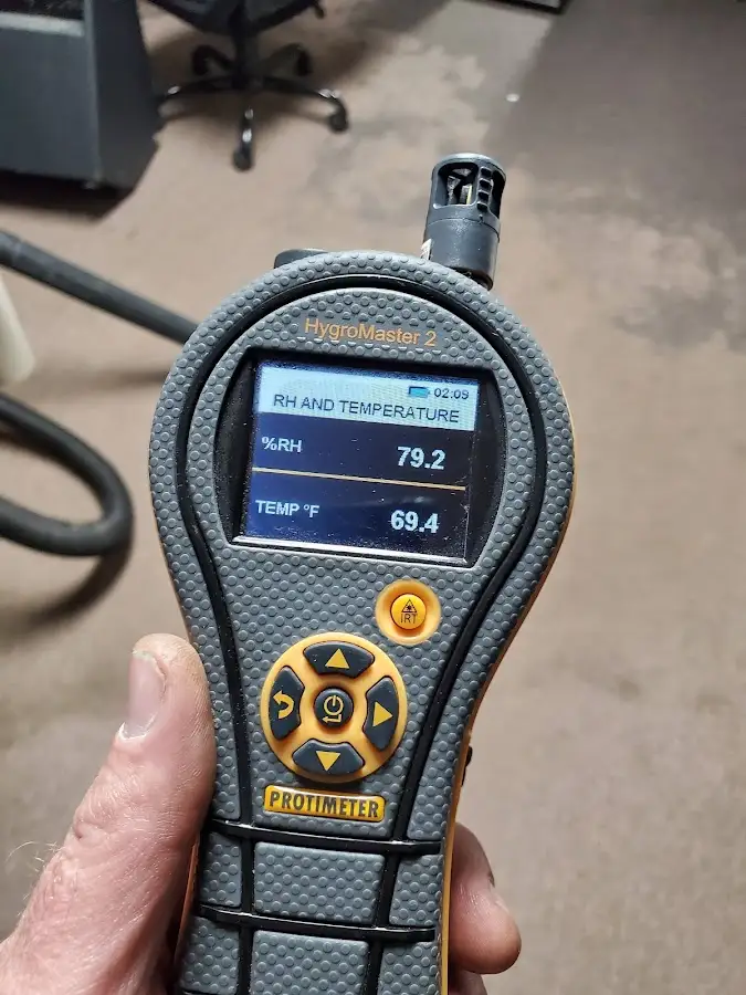 Moisture meter humidity assessment for Mold Remediation & Removal in Lincolnshire